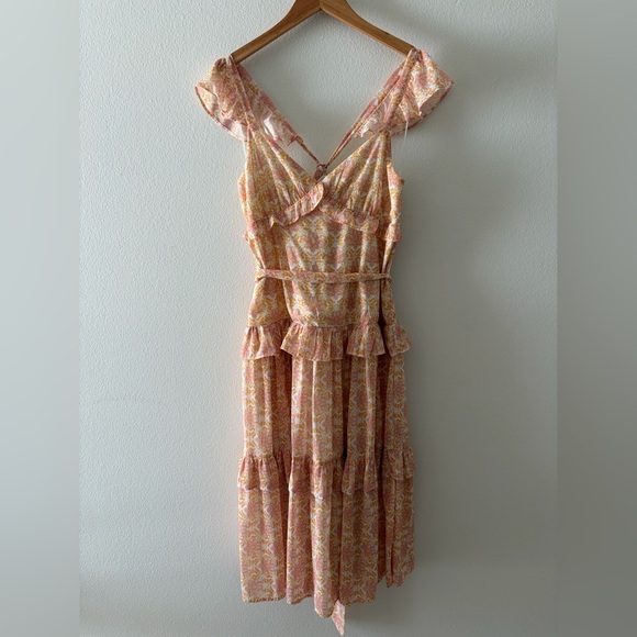 Lovecolette Dresses & Skirts - Elegant Floral Maxi Dress